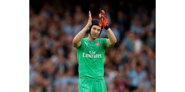 Legendarny bramkarz Čech wraca do Chelsea